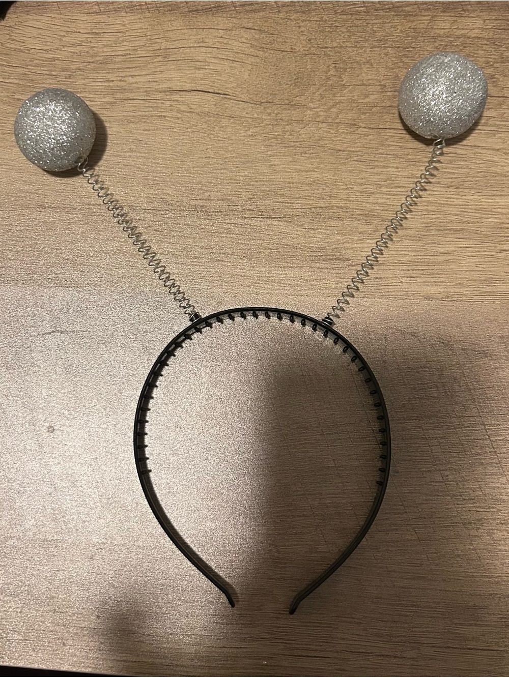 Sparkly Silver Pom-Pom Alien Antennas Headband - Women Accessories For Halloween